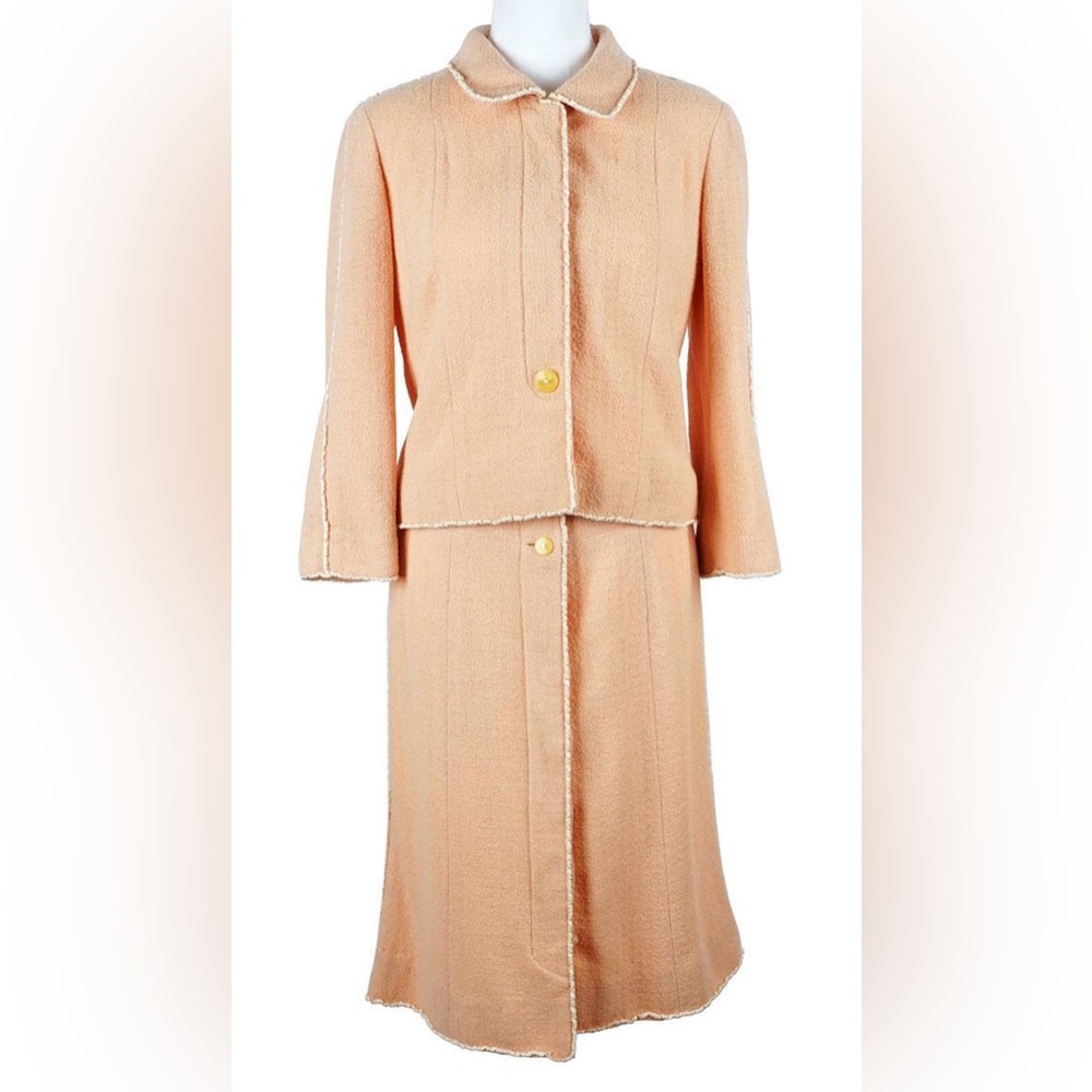 CHANEL SKIRT SUIT